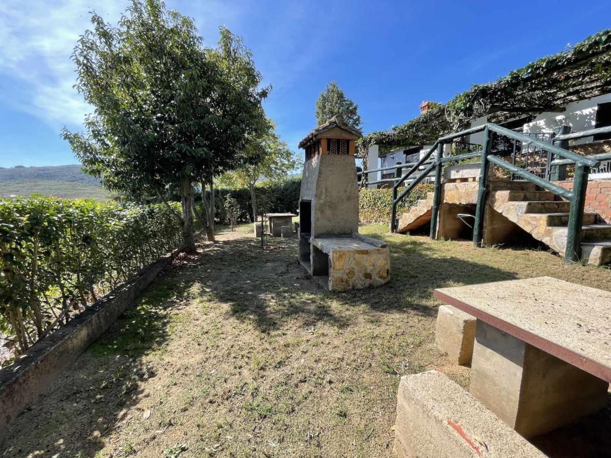 La Albergueria Complejo Rural Canamero Exterior photo